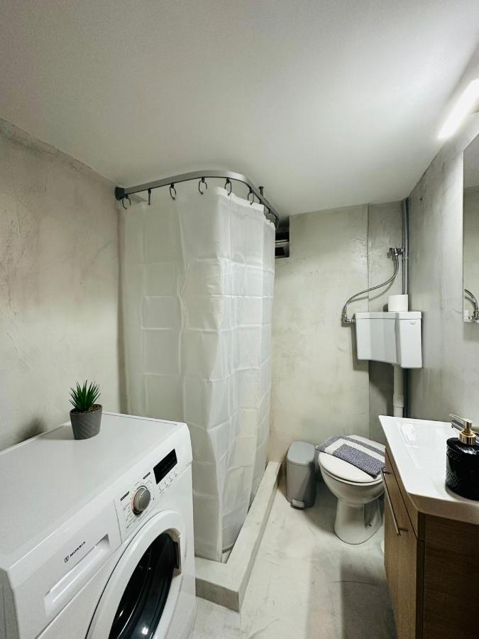 Cozy Studio In Central Glyfada Athen Exterior foto